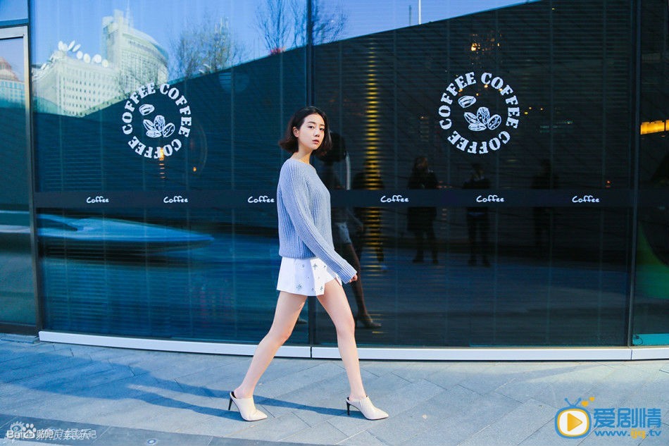李溪芮街拍 李溪芮高清写真_李溪芮高清剧照
