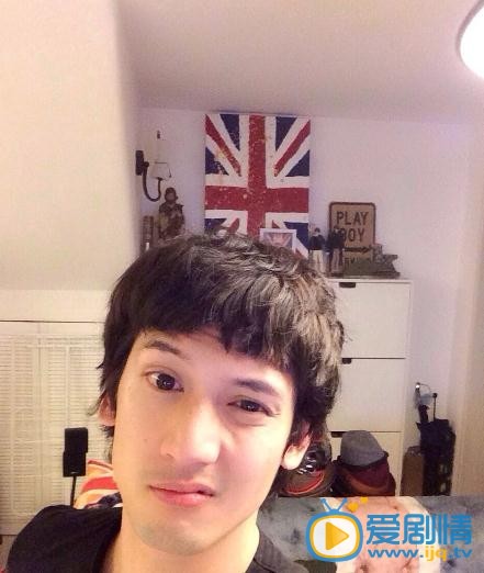 关智斌卖萌照 关智斌高清写真_关智斌高清剧照