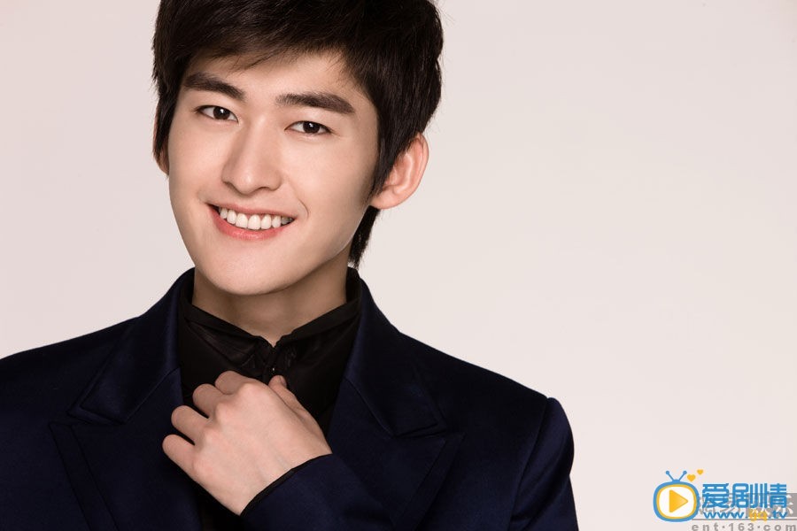 张翰《一起又看流星雨》剧照 张翰高清写真_张翰高清剧照