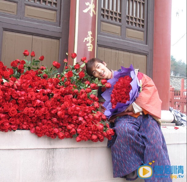 胡歌生活照 胡歌高清写真_胡歌高清剧照