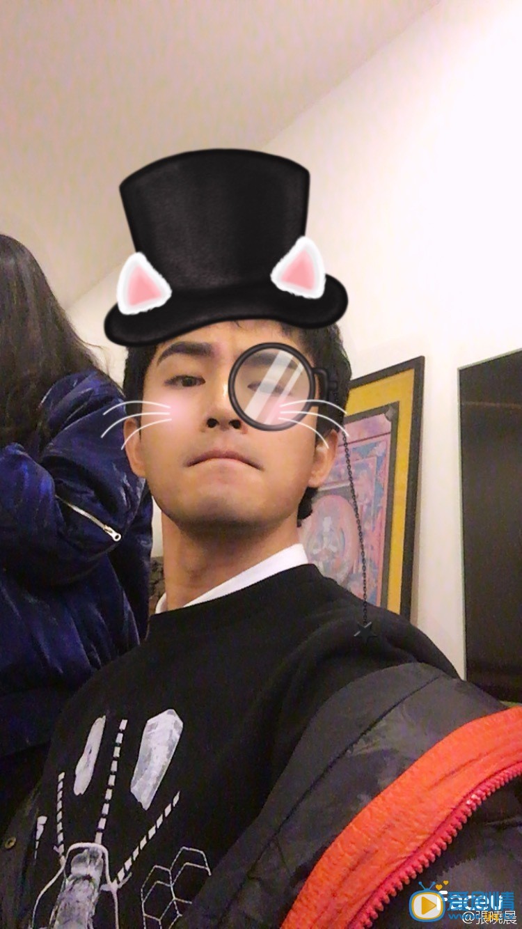 张晓晨搞怪卖萌照 张晓晨高清写真_张晓晨高清剧照