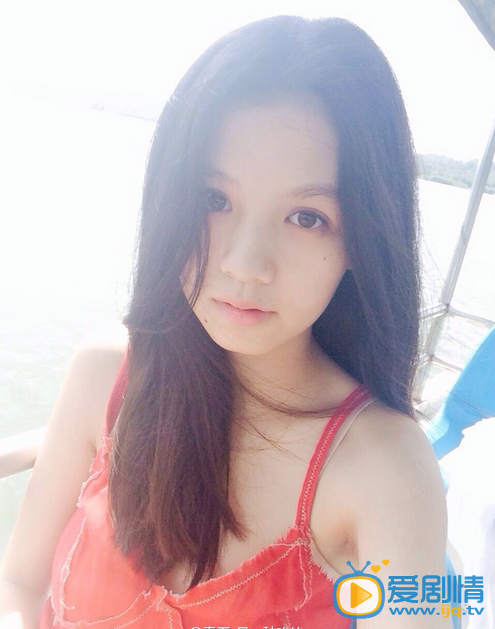 春夏生活照 春夏高清写真_春夏高清剧照