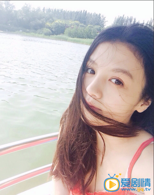 春夏生活照 春夏高清写真_春夏高清剧照