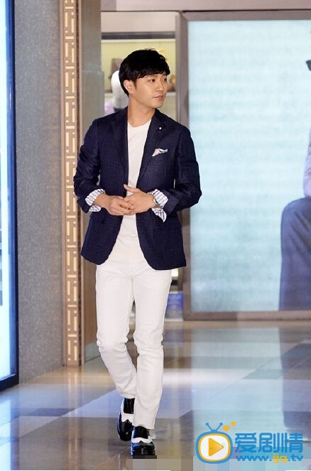 晋久活动照 晋久个人资料介绍简介晋久活动照晋久高清照片