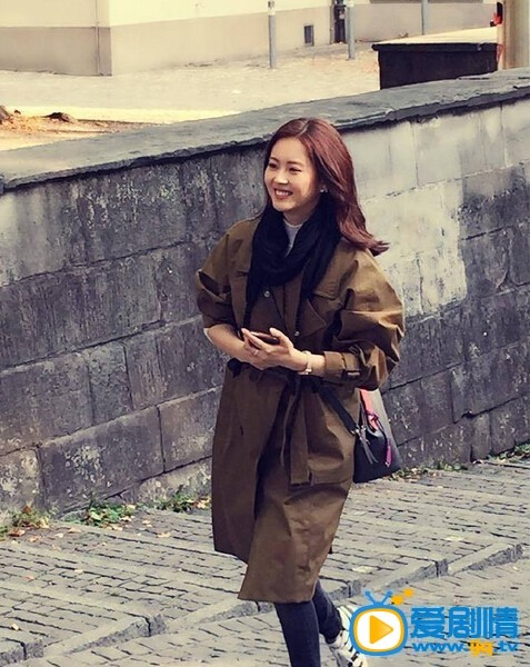 高雅拉写真 高雅拉个人资料介绍简介高雅拉个人写真高雅拉高清照片