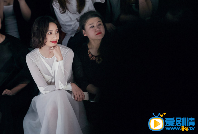 张俪活动照 张俪活动照