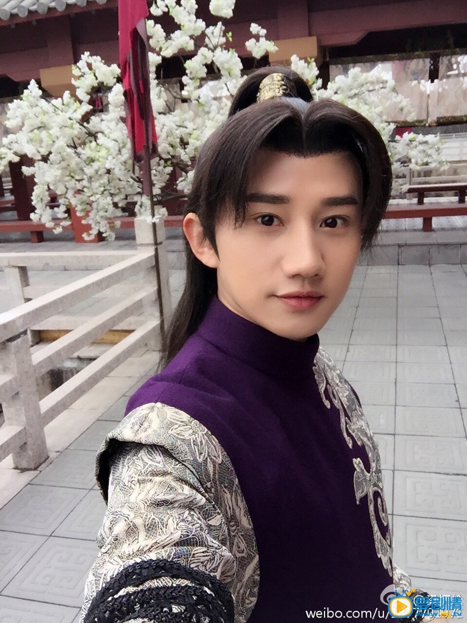梁振伦幕后片场照 梁振伦高清写真_梁振伦高清剧照