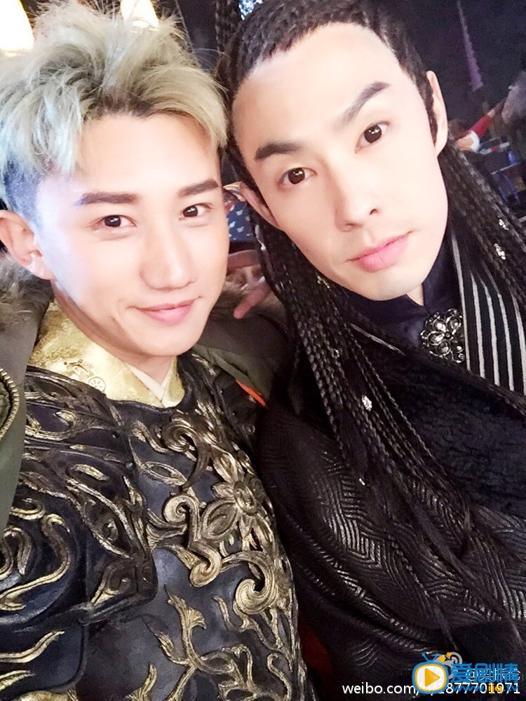 梁振伦幕后片场照 梁振伦高清写真_梁振伦高清剧照