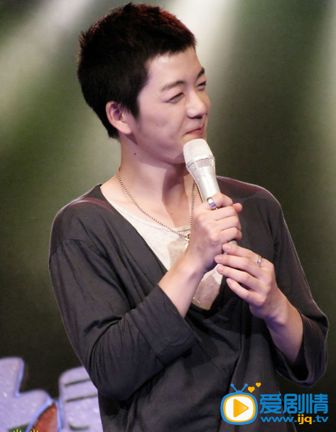 王栎鑫演唱会照片 王栎鑫高清写真_王栎鑫高清剧照