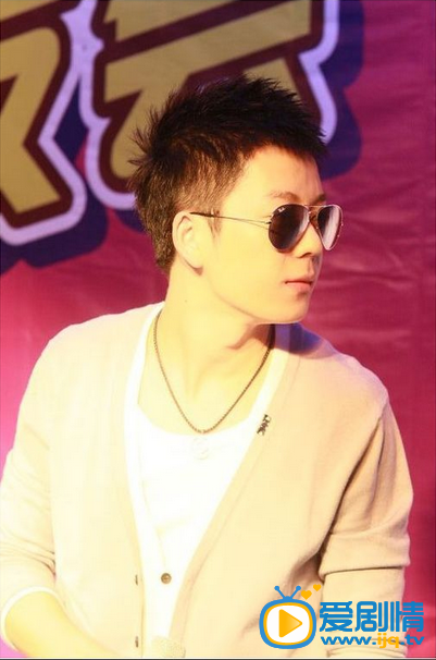 王栎鑫演唱会照片 王栎鑫高清写真_王栎鑫高清剧照