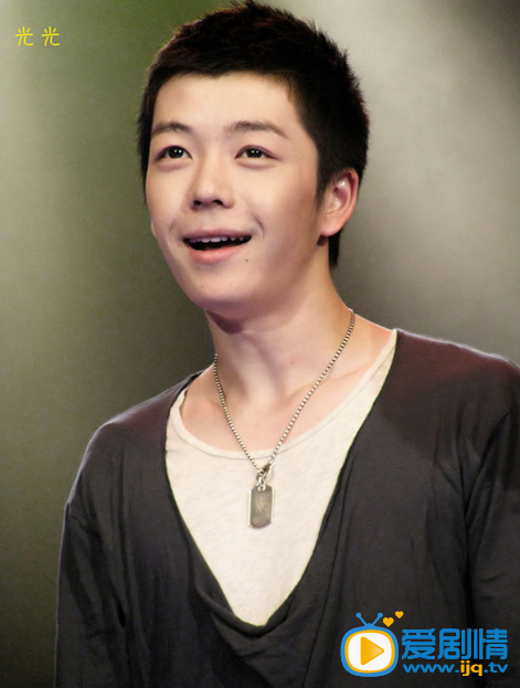 王栎鑫演唱会照片 王栎鑫高清写真_王栎鑫高清剧照