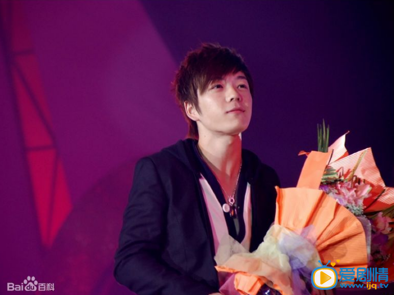 王栎鑫2008年宁波跨年演唱会 王栎鑫高清写真_王栎鑫高清剧照