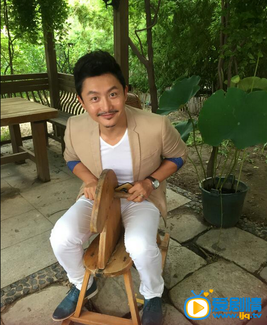涂松岩生活照 涂松岩生活照