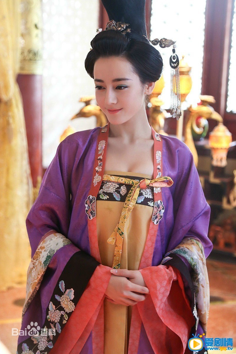 迪丽热巴《美人制造》剧照 迪丽热巴高清写真_迪丽热巴高清剧照