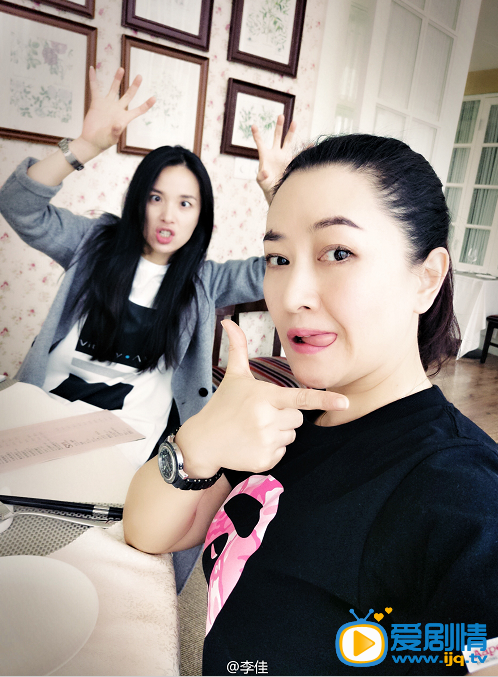 李佳生活照 李佳高清写真_李佳高清剧照