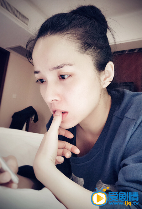 李佳生活照 李佳高清写真_李佳高清剧照