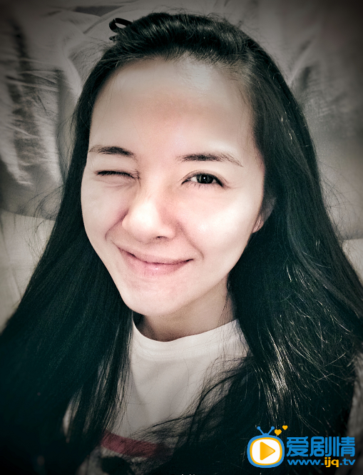 李佳生活照 李佳高清写真_李佳高清剧照
