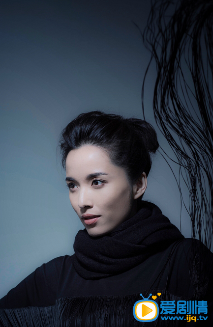 李佳生活照 李佳高清写真_李佳高清剧照