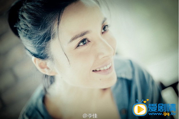 李佳生活照 李佳高清写真_李佳高清剧照