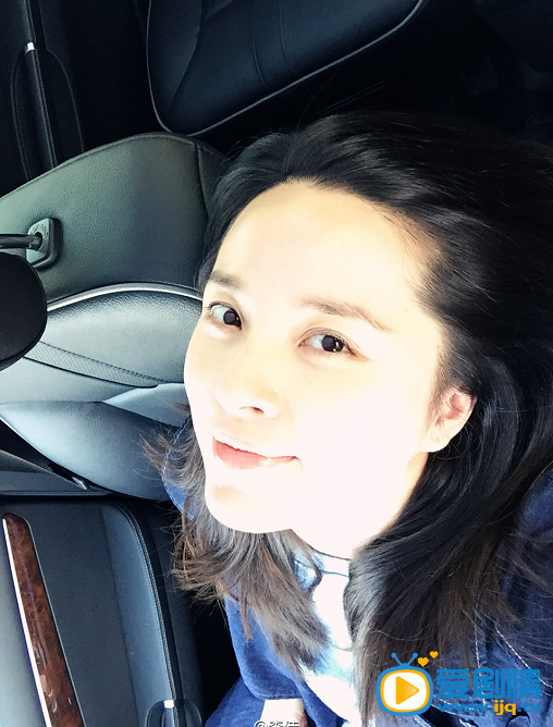 李佳生活照 李佳高清写真_李佳高清剧照