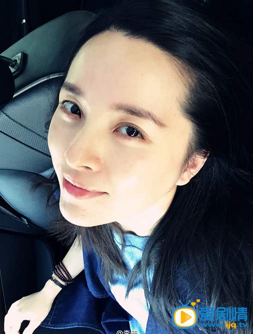 李佳生活照 李佳高清写真_李佳高清剧照