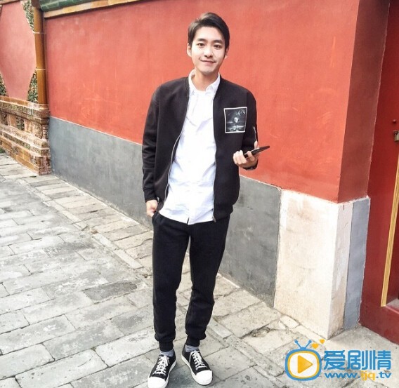 黄世超帅气照片 黄世超个人资料介绍简介黄世超帅气照
