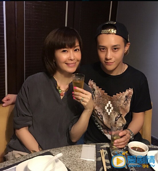 王宫良《你好乔安》剧照 王柯达个人资料介绍简介王柯达《你好乔安》剧照