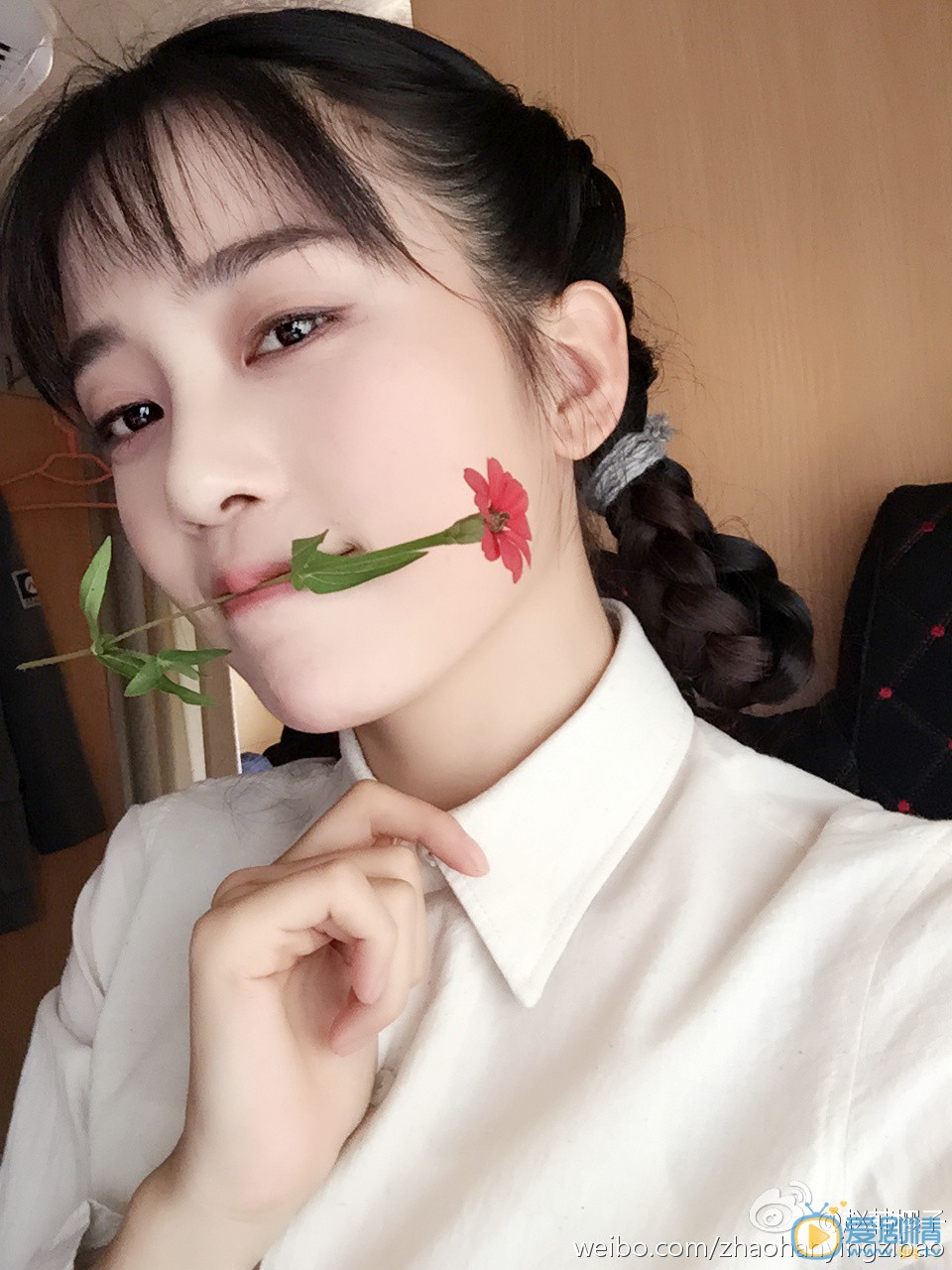 赵樱子嘟嘴卖萌照 赵樱子高清写真_赵樱子高清剧照