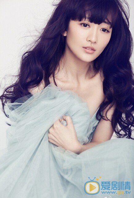 王鸥生活照 王鸥个人资料介绍简介王鸥时尚芭莎