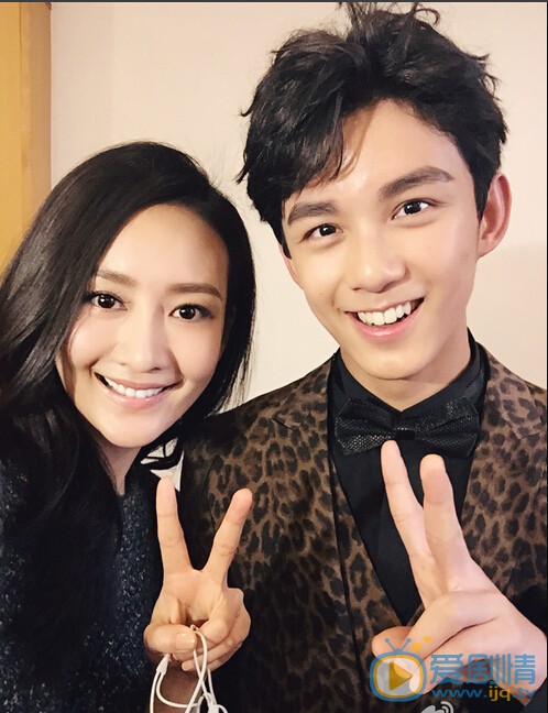 王鸥与人合照 王鸥个人资料介绍简介王鸥与人合照