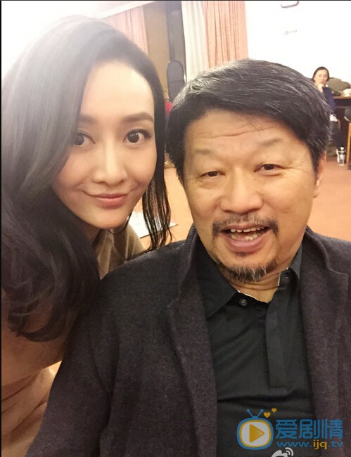 王鸥与人合照 王鸥个人资料介绍简介王鸥与人合照