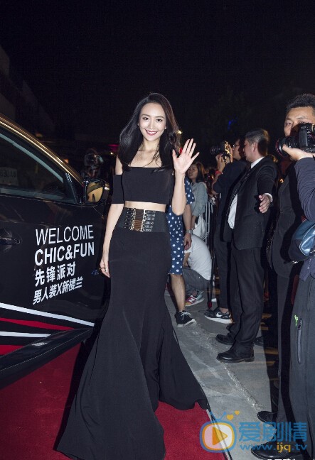 王鸥与人合照 王鸥个人资料介绍简介王鸥与人合照