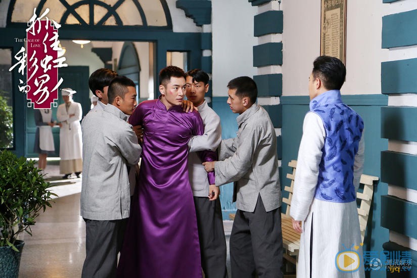 李东学《抓住彩虹的男人》剧照 李东学高清写真_李东学高清剧照