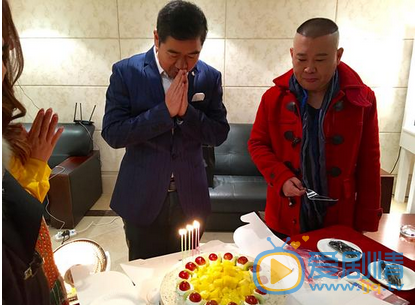张国立活动照 张国立61周岁生日会