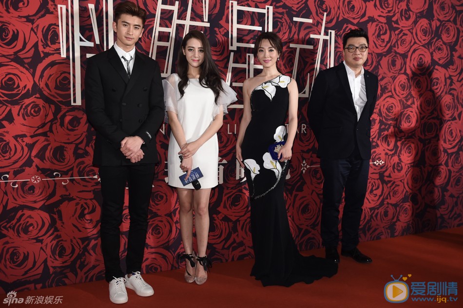 张云龙出席活动照 29日，北京，电影《怦然星动》举办首映记者会。主演杨幂、李易峰、迪丽热巴、陈数、张云龙出席。
