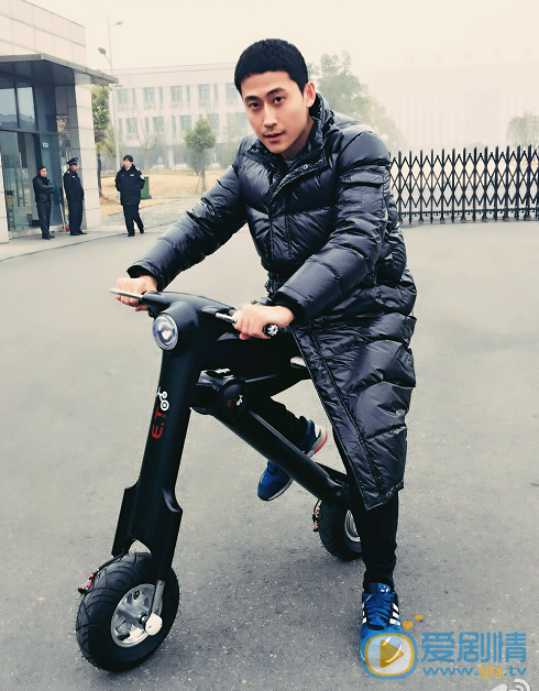 刘立生活照 刘立高清写真_刘立高清剧照