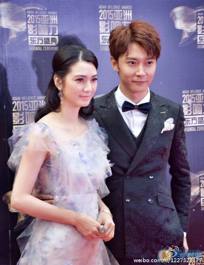 张丹峰和老婆洪欣合照 张丹峰高清写真_张丹峰高清剧照