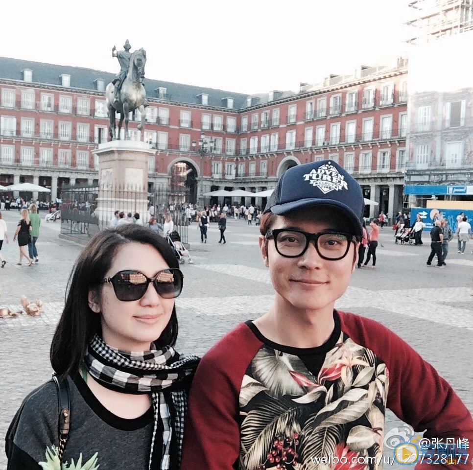 张丹峰和老婆洪欣合照 张丹峰高清写真_张丹峰高清剧照