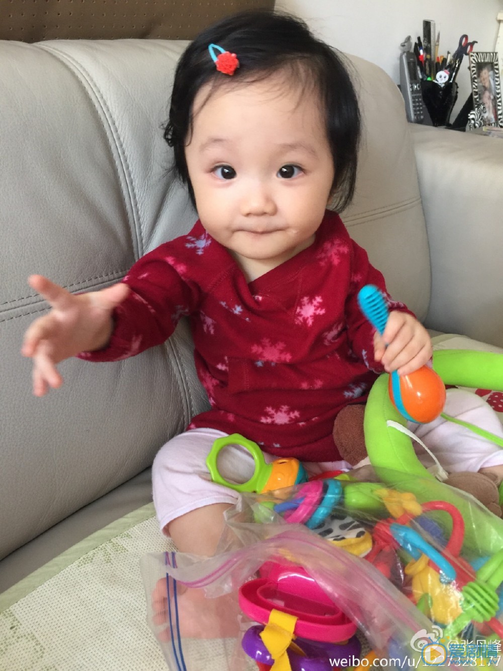张丹峰爱女照片 张丹峰高清写真_张丹峰高清剧照