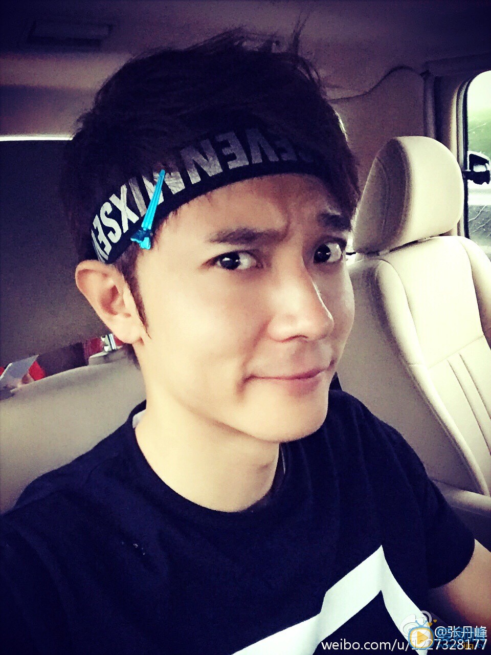 张丹峰生活照 张丹峰高清写真_张丹峰高清剧照
