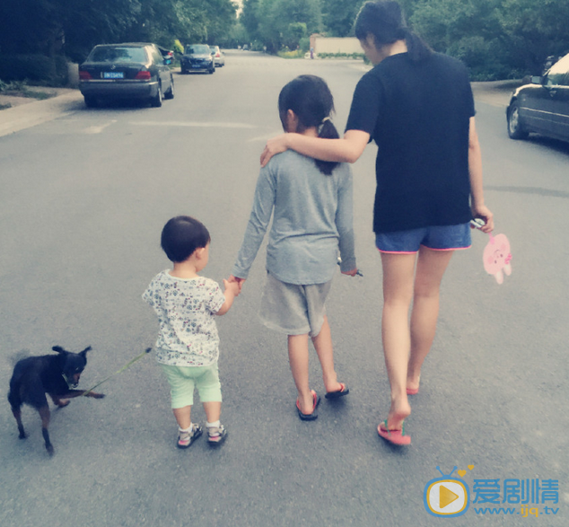 黄磊家庭 黄磊高清写真_黄磊高清剧照