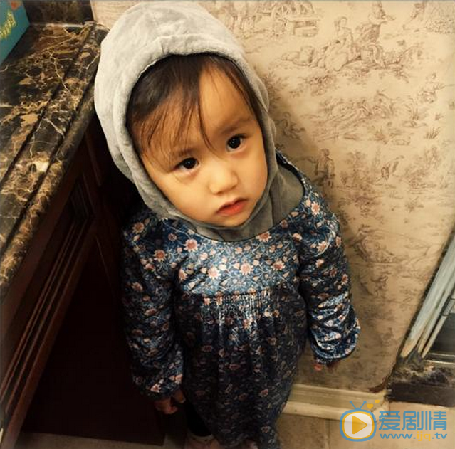 黄磊家庭 黄磊高清写真_黄磊高清剧照