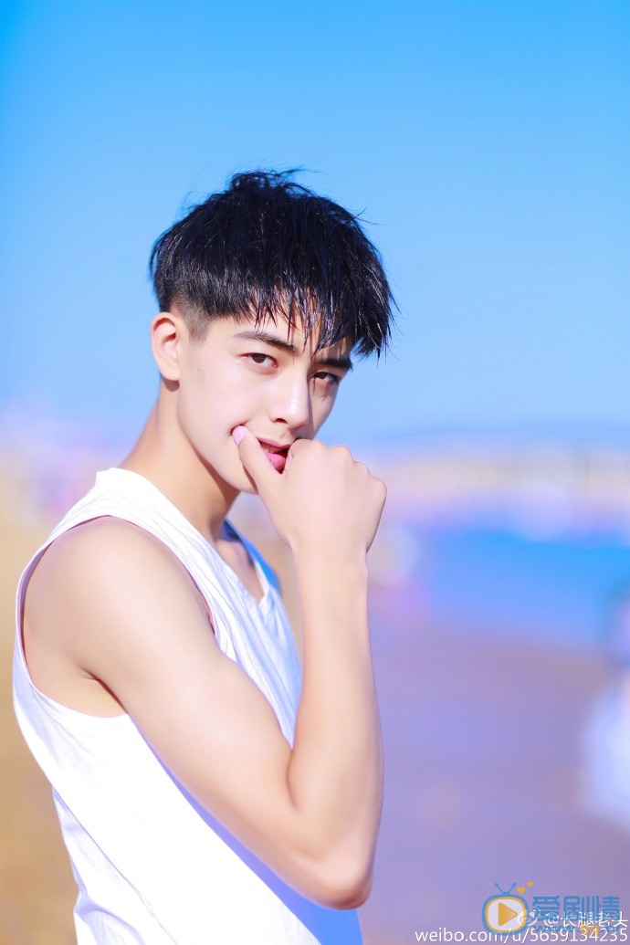 宋威龙夏日清凉写真 宋威龙高清写真_宋威龙高清剧照