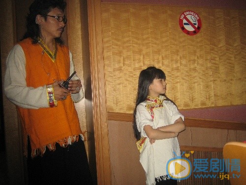 小彩旗小时候照片 小彩旗高清写真_小彩旗高清剧照