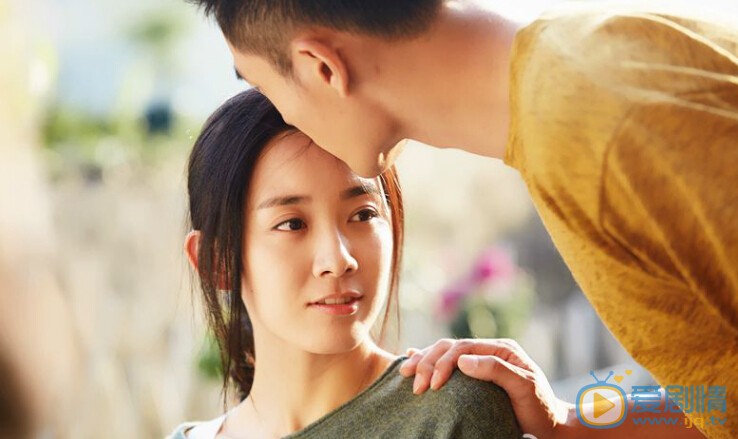 朱颜曼滋《左耳》剧照 朱颜曼滋个人资料介绍简介朱颜曼滋《左耳》剧照