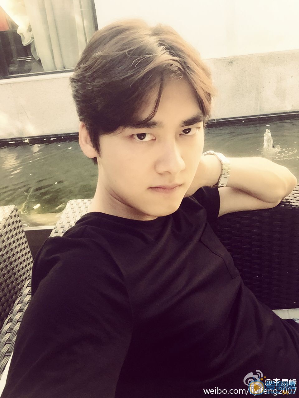 李易峰生活自拍照 李易峰高清写真_李易峰高清剧照