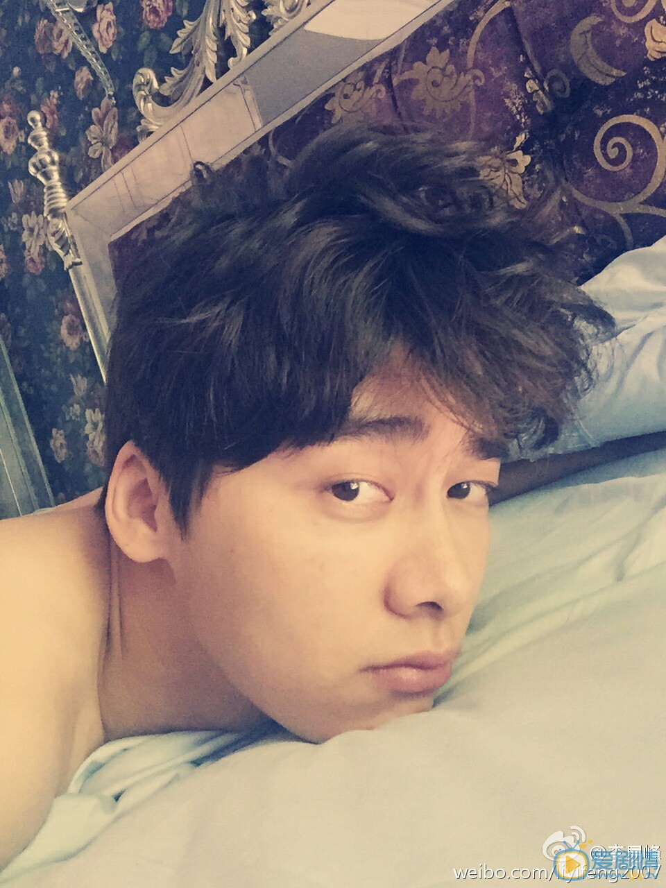 李易峰生活自拍照 李易峰高清写真_李易峰高清剧照