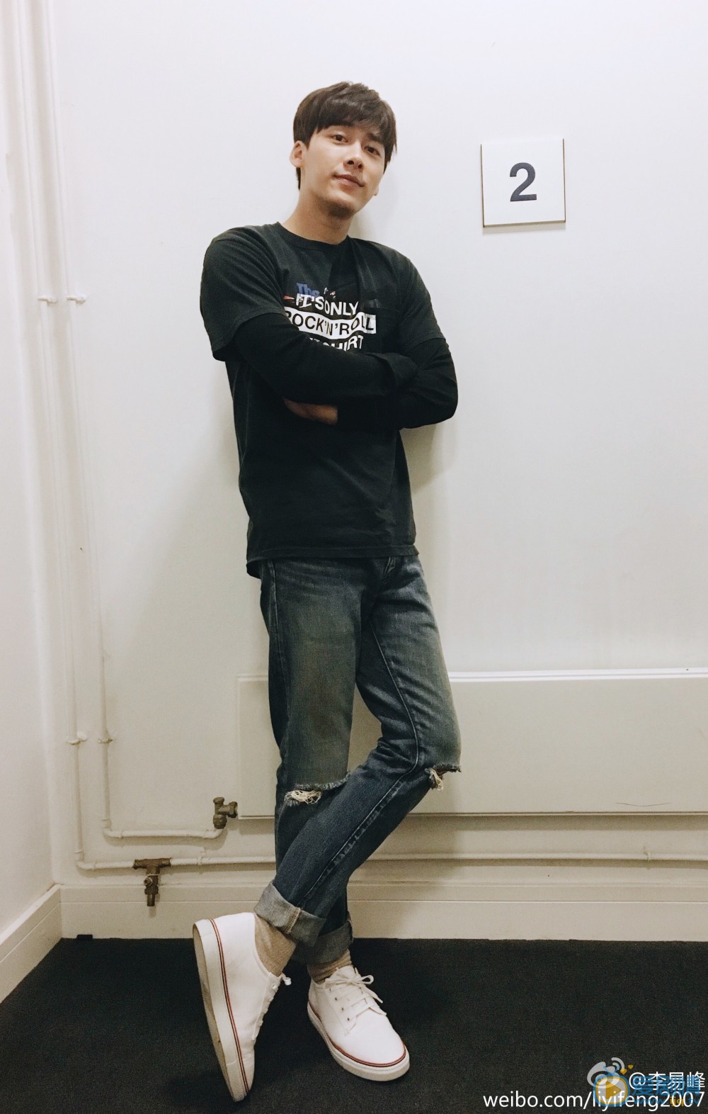 李易峰生活自拍照 李易峰高清写真_李易峰高清剧照