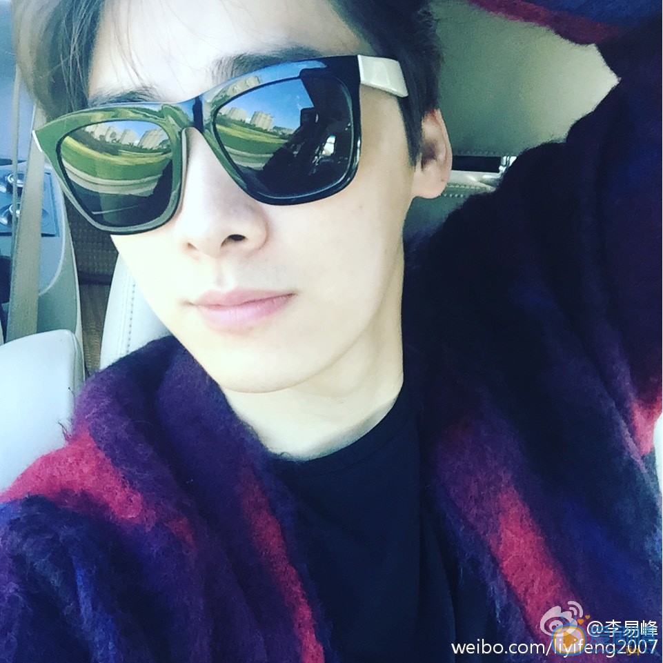 李易峰生活自拍照 李易峰高清写真_李易峰高清剧照