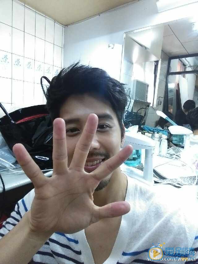 胡宇崴性感小胡照 胡宇崴高清写真_胡宇崴高清剧照